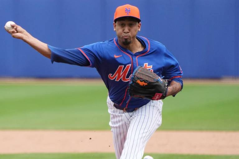 Edwin Díaz sigue ‘por buen camino’; debutaría la próxima semana con Mets