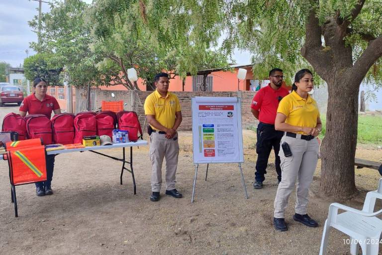 Vecinos de El Recreo, Mazatlán, integran Brigada Comunitaria de primeros respondientes
