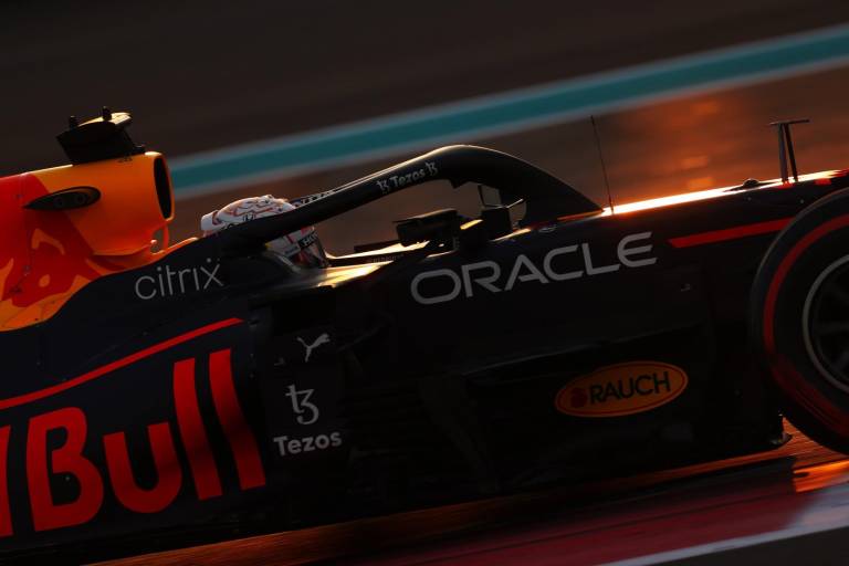 Checo Pérez saldrá cuarto en el Gran Premio de Abu Dabi; Verstappen logra la pole