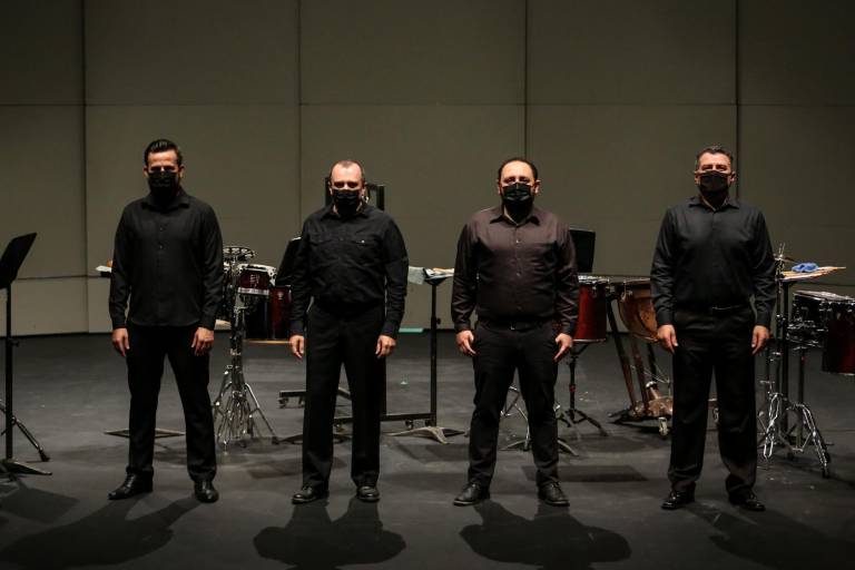 Trepidante interpretación de Sweet swaft, por percusionistas de la OSSLA