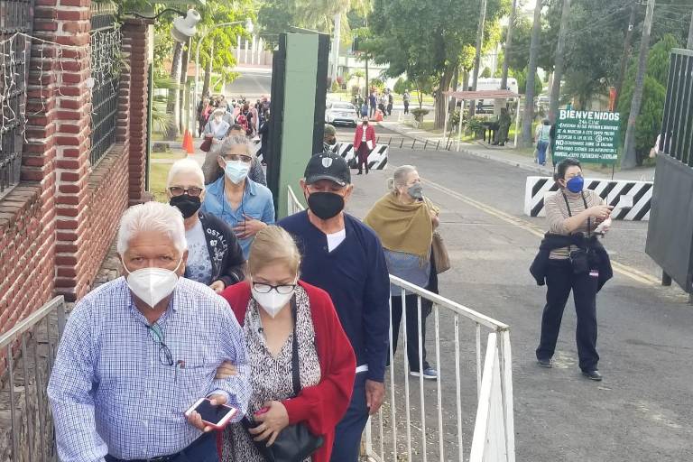 En Culiacán inicia vacunación de refuerzo contra el Covid en adultos mayores