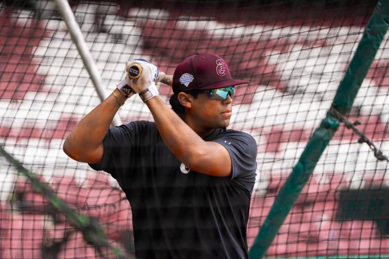 Verdugo, Ruiz y Contreras cumplen su primera práctica de pretemporada con Tomateros