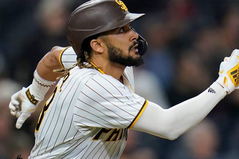 Fernando Tatis ya fue operado de la muñeca izquierda