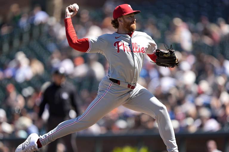 Azulejos firman a Turnbull, Ureña para reforzar su cuerpo monticular