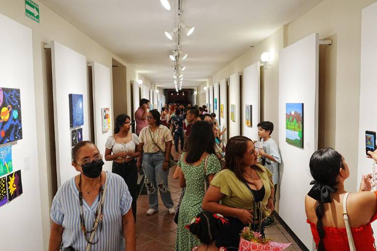 Creadores de ‘Lápices y pinceles’ acercan sus obras al público