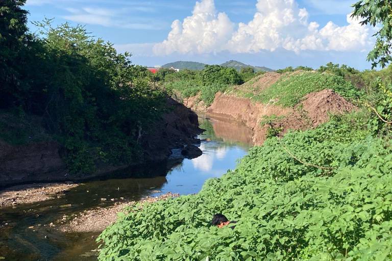 Evita Alcaldesa hablar sobre presunto desvío del Arroyo Jabalines en Mazatlán