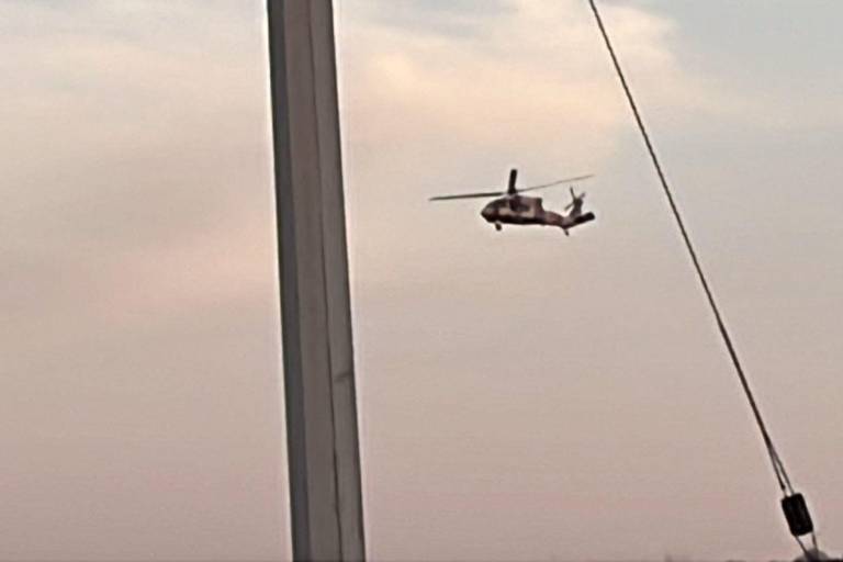 Despliegan operativo y sobrevuelan helicóptero militar tras enfrentamiento en El Carrizalejo, en Culiacán