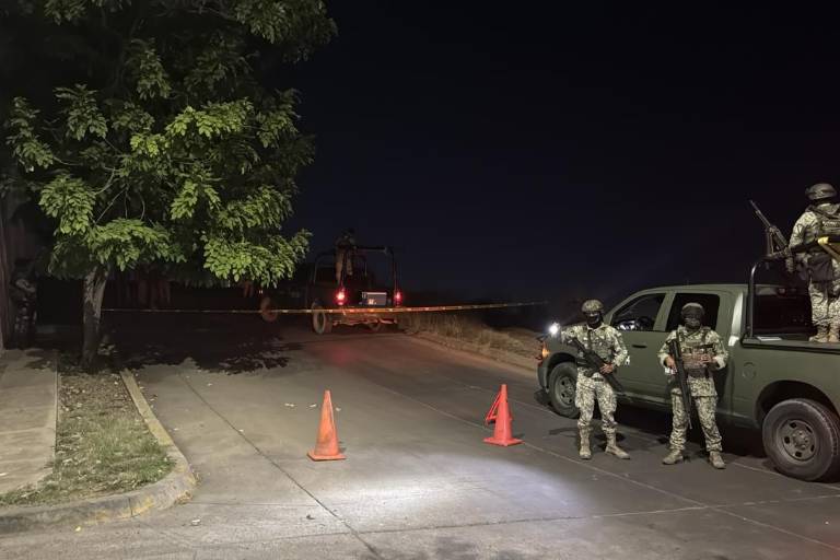 Hombre es encontrado asesinado a un costado del puente Manuel Clouthier, en Culiacán