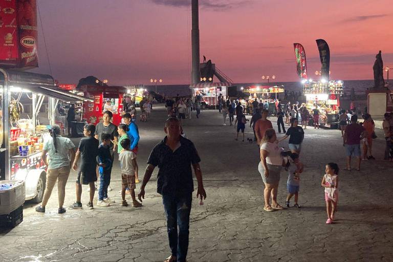Reportan vendedores de glorieta Sánchez Taboada bajas ventas en la última semana