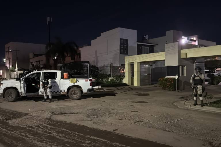 Operativo en privada Santa Sofía de Culiacán: hombre atrincherado transmite en vivo por TikTok