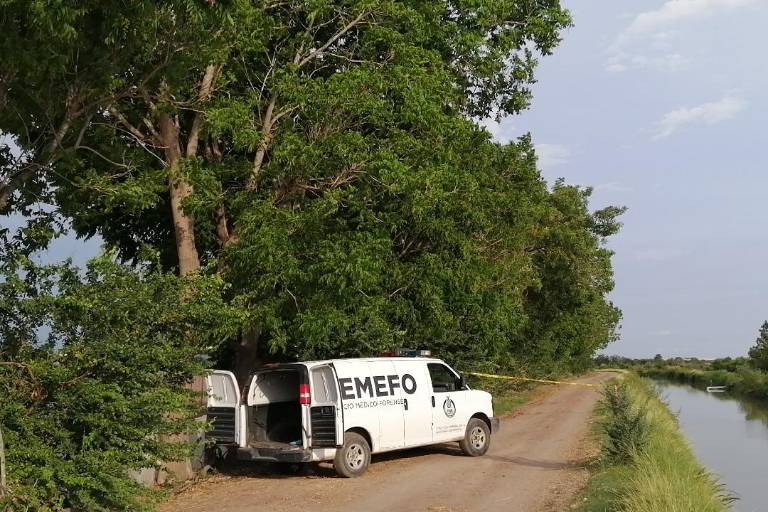 Localizan cuerpo de joven asesinado en canal de Navolato