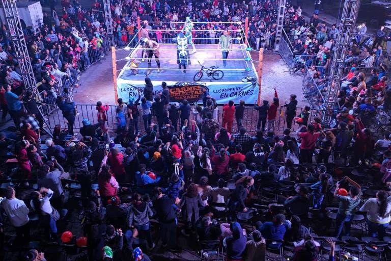 Gran Posada de Carnes Selectas Nayarit con Lucha Libre Profesional en Tepic