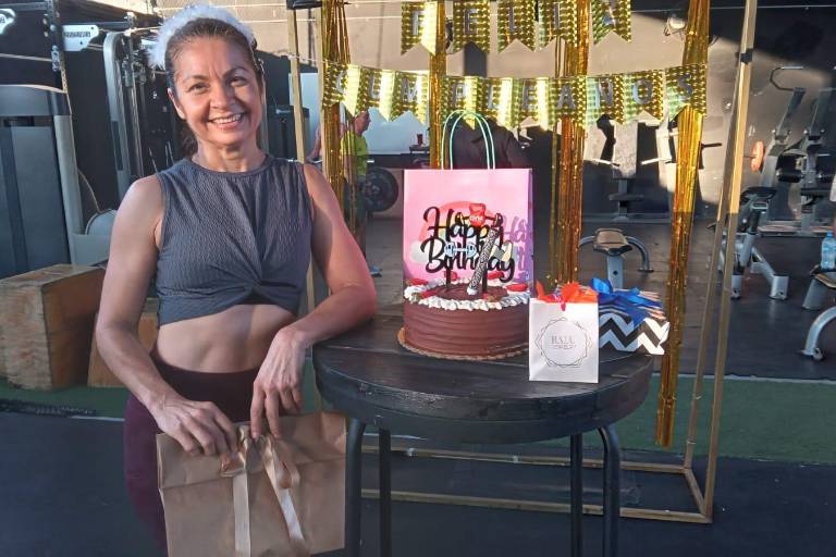 Con burpees, celebra Jaqueline Bojórquez su cumpleaños