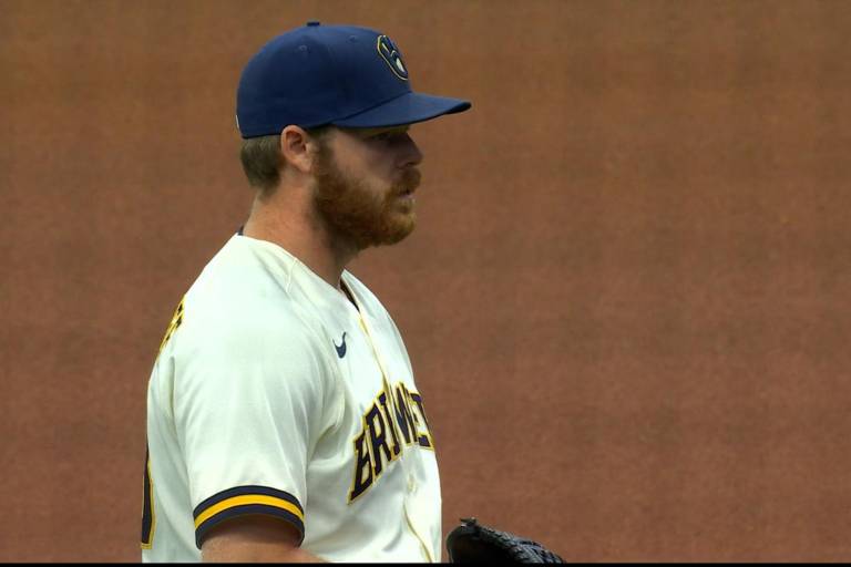 Cerveceros de Milwaukee barren con joya de Woodruff