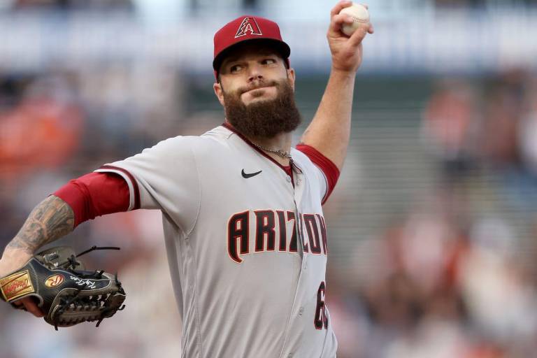 Dallas Keuchel firma pacto de liga menor con los Rangers