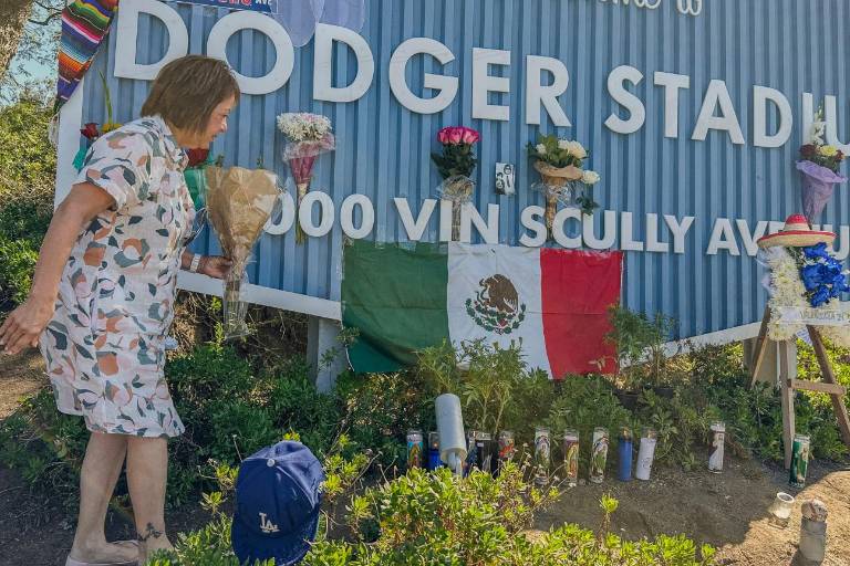 Habitantes de Los Ángeles lamentan la partida de Fernando Valenzuela