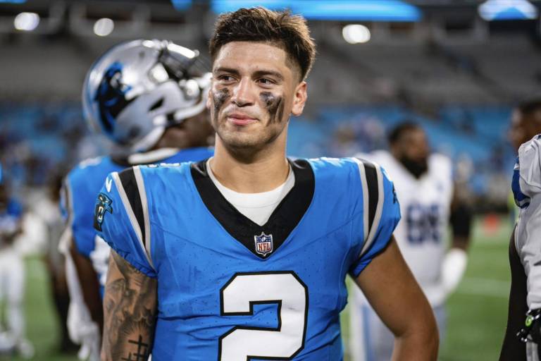 Vikings contratan a mariscal de campo de origen mexicano