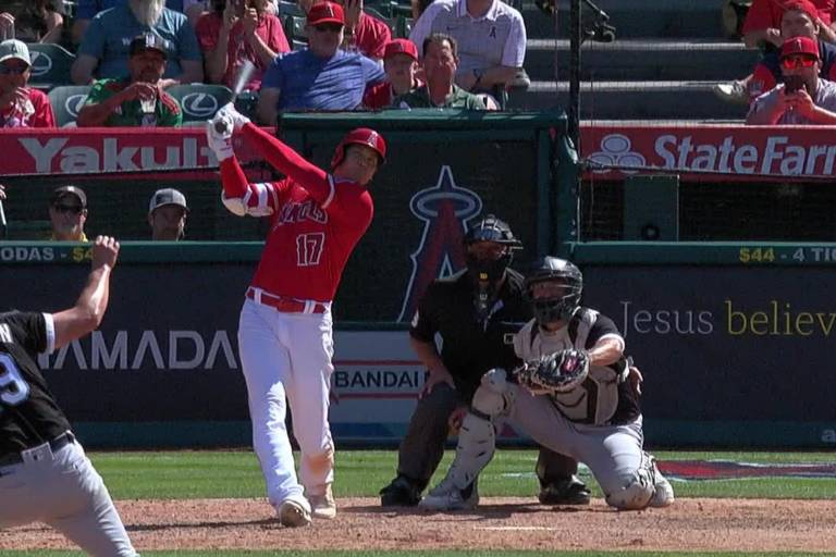 Ohtani hace historia en los Angelinos con su 14to HR en junio