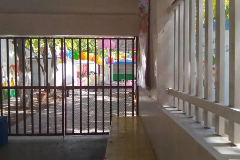 Hombre que era perseguido por policías ingresó en kínder de Culiacán en festejo del Día del Niño, confirma SEPyC