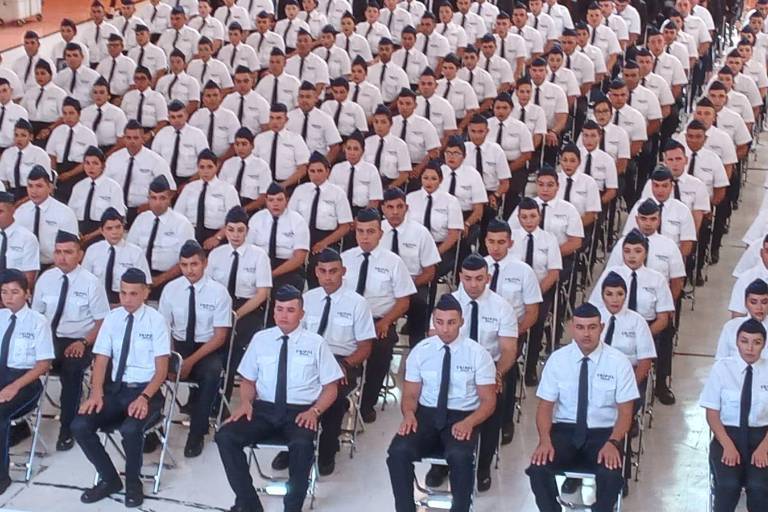 Egresan 221 cadetes de la Universidad de la Policía de Sinaloa