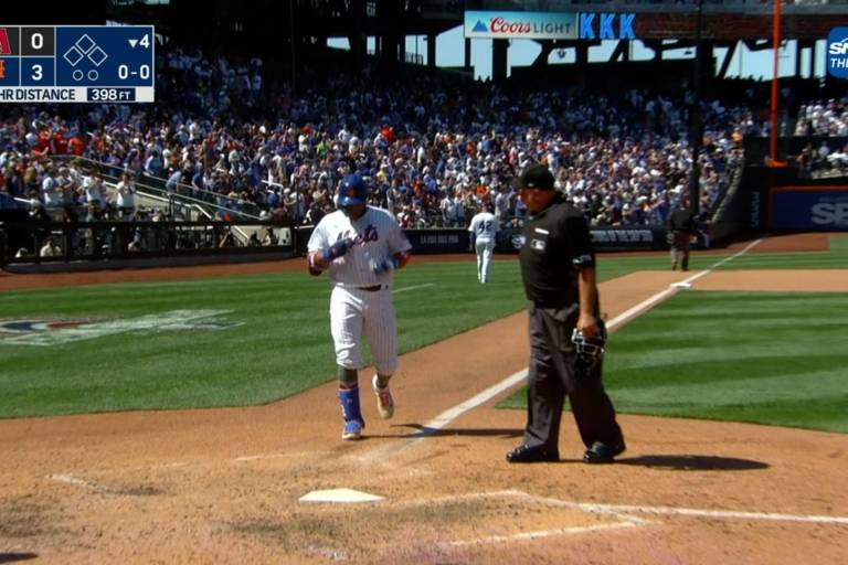 Padres de San Diego cerca de pactar con Robinson Canó