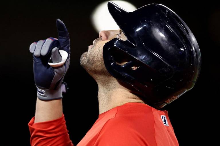 J.D. Martínez acuerda con los Dodgers por una temporada