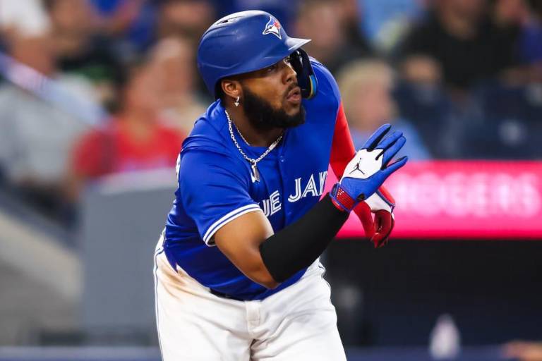 Láser de Vladdy para darle la ventaja a Azulejos hunde a Yanquis