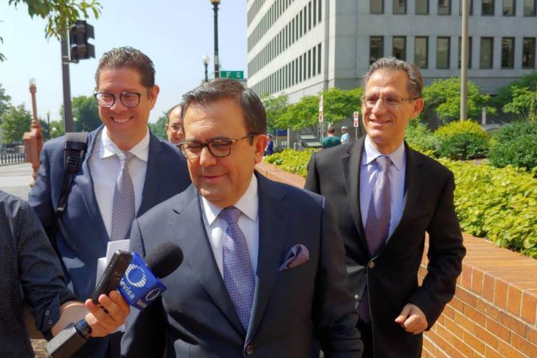 FGR niega que haya persecución política contra Ildefonso Guajardo