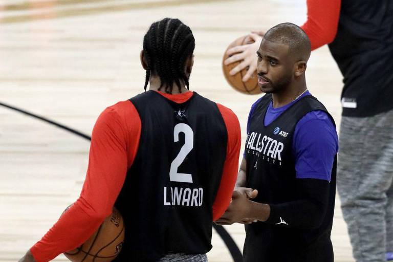 Kawhi Leonard y Chris Paul rechazan opciones de sus respectivos equipos en la NBA