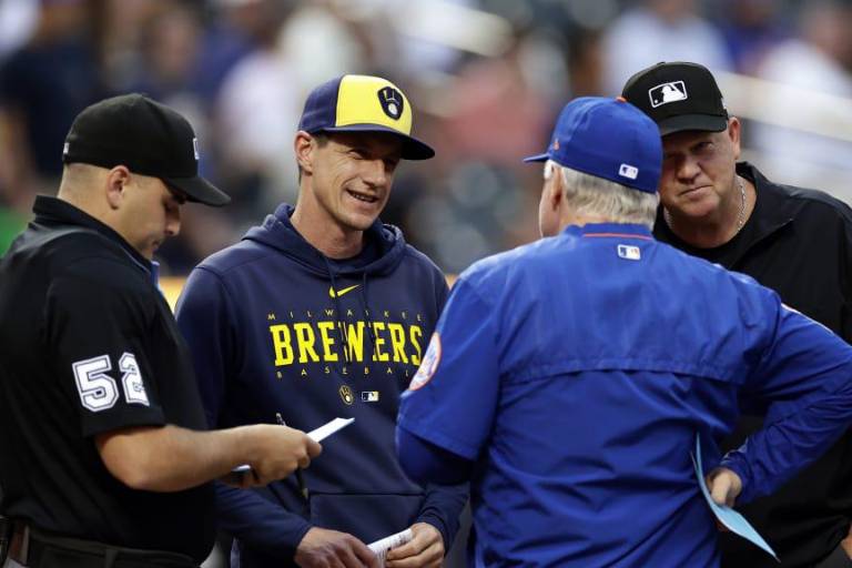Craig Counsell no estaría opuesto a dirigir en Nueva York