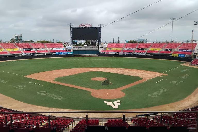 Posponen por lluvia el Tomateros vs Venados en el Cuadrangular del Bienestar, en Mazatlán