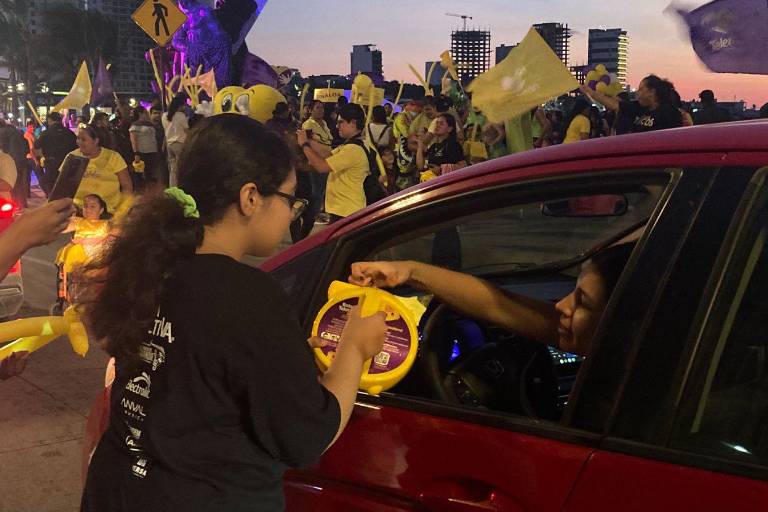 Realiza CRIT en el malecón de Mazatlán un boteo masivo rumbo al Teletón 2025