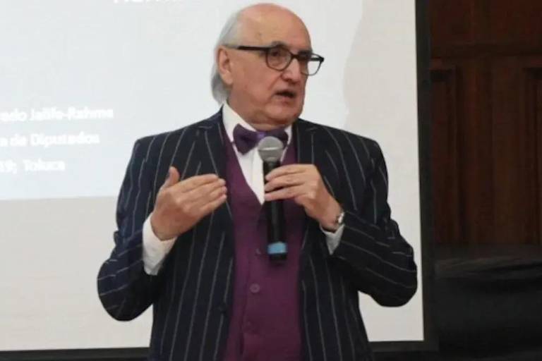 Detienen al analista político Alfredo Jalife-Rahme, por denuncia de Tatiana Clouthier