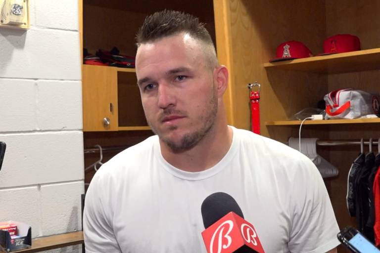 Mike Trout se somete a cirugía en la muñeca izquierda