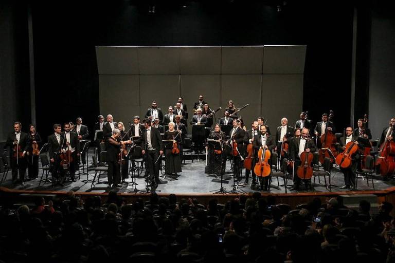 Suenan Tchaikovsky y Mozart en luminoso concierto de la OSSLA