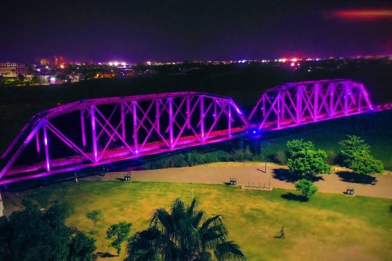 Puente Negro se viste de rosa por el Día Mundial contra el Cáncer de Mama