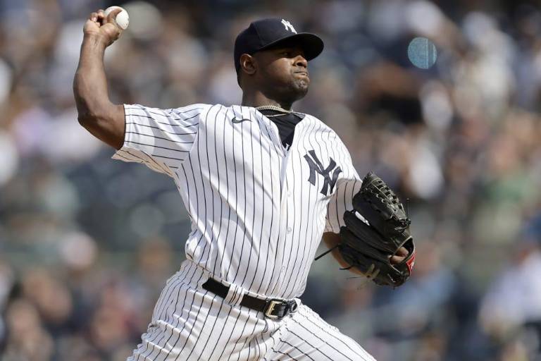 Yanquis igualan serie ante Rangers con gran labor de Severino