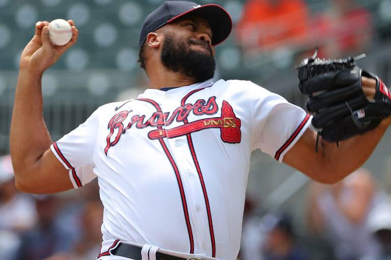 Kenley Jansen es inhabilitado por Bravos por latidos cardíacos irregulares