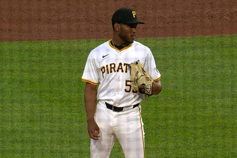 Angelinos adquieren a Roansy Contreras desde Piratas