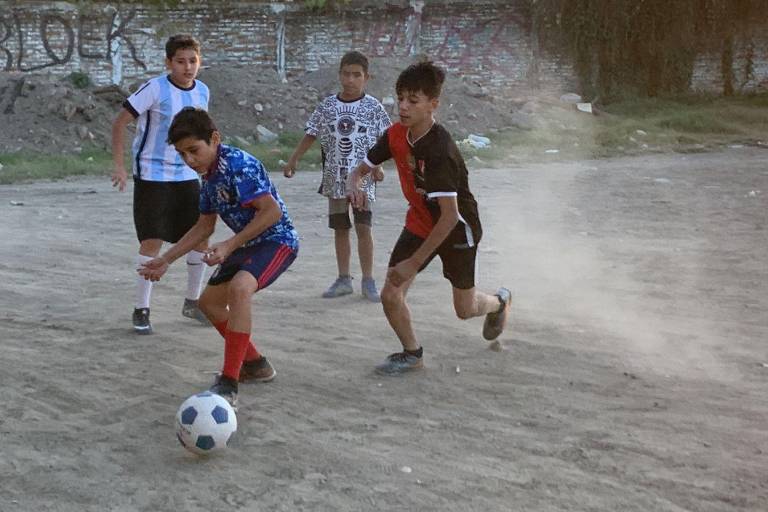 Del Bosque golea en Torneo de Futbol Colonias Populares
