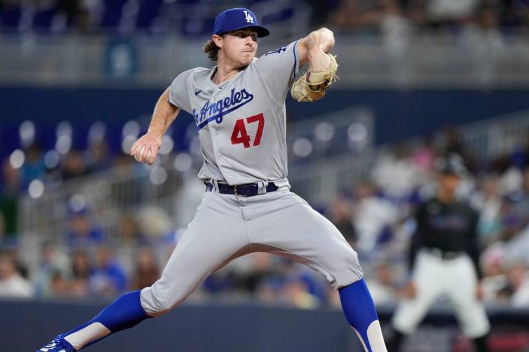 Reemplazo de Julio Urías lanza una joya