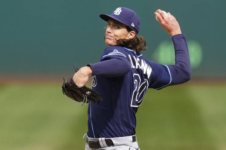 Tyler Glasnow se lesionó un oblicuo durante una práctica de bateo en vivo