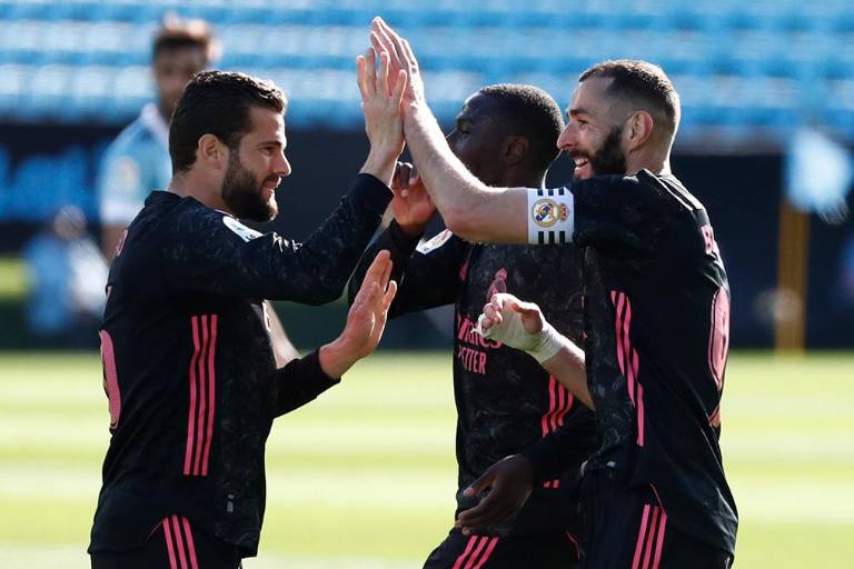 Real Madrid se mantiene en la lucha por el liderato en LaLiga de España