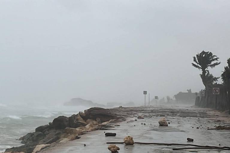 Huracán Beryl toca tierra durante la madrugada de este viernes