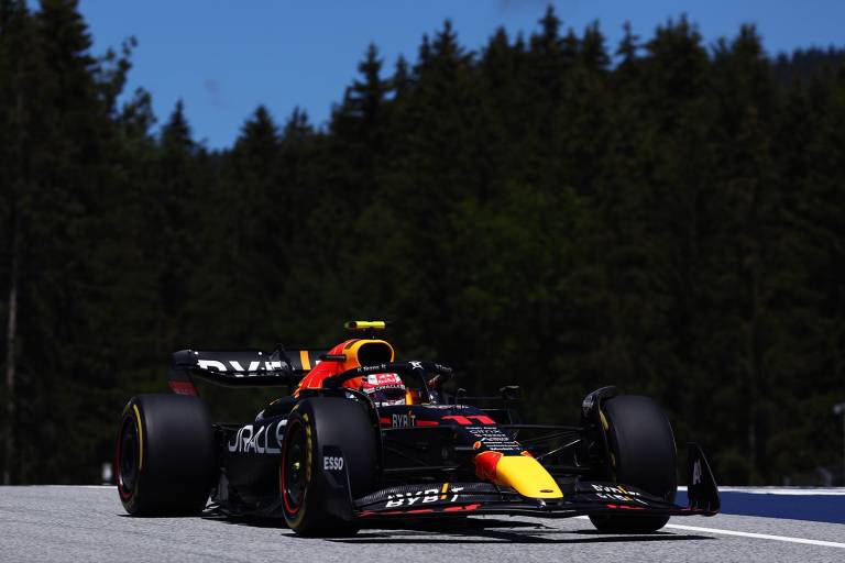 Checo Pérez clasifica cuarto para el Sprint del Gran Premio de Austria, pero está bajo investigación