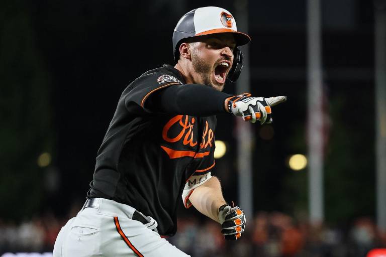 Trey Mancini, a Astros, y Sirí a Rays, en un canje de tres equipos