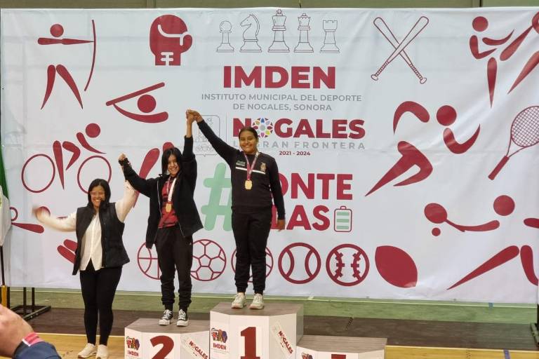 Sinaloenses atinan a seis medallas en Copa Grizzlies de Tiro con Arco