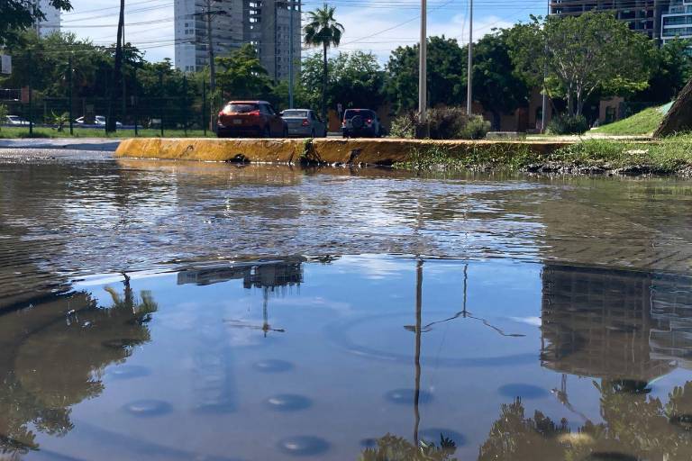 Persisten fugas de aguas negras en Mazatlán; vecinos se sienten desprotegidos