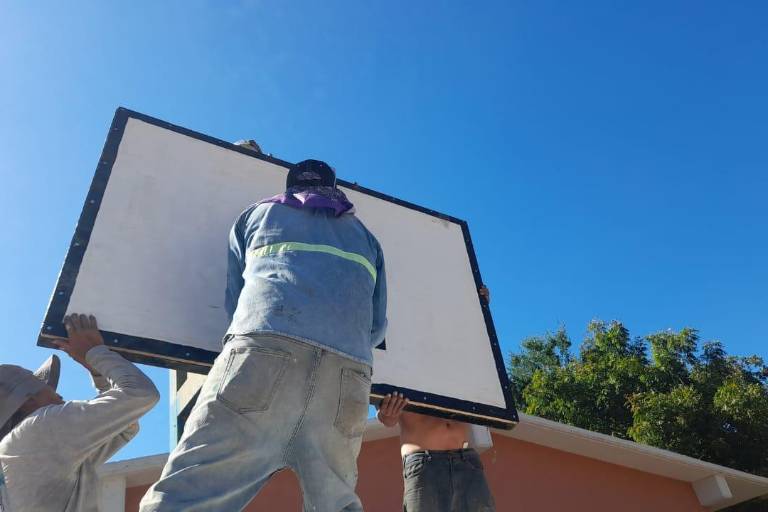 Inicia reparación de tableros en la zona rural de Mazatlán