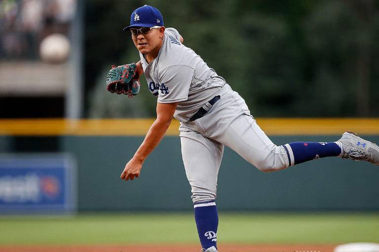 Julio Urías luce ‘gigante’ para llegar a 11 triunfos en la temporada